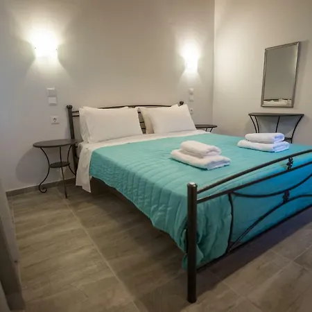 & Kariotes Lygia (Lefkada)