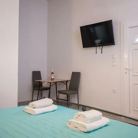 & Kariotes Apartment